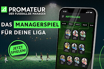 The image shows an advertising graphic for a soccer manager game called "PROMATEUR - Der fussball.de Manager". At the top left is the logo: a green square with a corner marker in it. Next to it is the lettering "PROMATEUR" in large white letters and below it in smaller letters "DER FUSSBALL.DE MANAGER". Below this is a large text in white and green: "DAS MANAGERSPIEL FÜR DEINE LIGA". The word "MANAGERSPIEL" is highlighted in a green rectangle. At the bottom left is a green circle with the text "PLAY NOW!" in black. On the right of the image is a smartphone showing the app's user interface. At the top of the screen it says "SETUP" in green. Below this are various formation options such as "4-4-2", "4-5-1", "4-3-3", "3-4-3" and "3-4-1-2" in black buttons with a green border. Below this, nine player portraits are arranged in small circles with names and club logos, each with different colors and symbols. In the background you can see a soccer pitch at night, illuminated by floodlights. Some players are recognizable on the field, but are shown out of focus. The color scheme of the entire image is predominantly green, black and white, which conveys a sporty and dynamic impression.