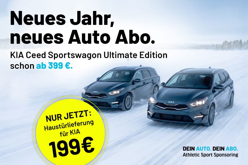 Zwei KIA Kombis fahren über eine verschneite Straße, umgeben von Winterlandschaft und Werbetext zu einem Auto-Abo-Angebot.